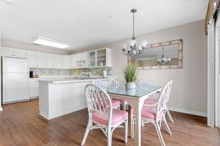 Bayfront Condo on 22nd St with Sunset Views, Balcony & Near Boardwalk Fun - 4