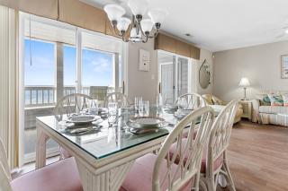 Bayfront Condo on 22nd St with Sunset Views, Balcony & Near Boardwalk Fun - Ocean City - 2