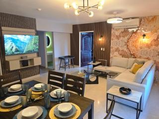 Modern and Lovely Apts in Cinta Costera N#8 - 8