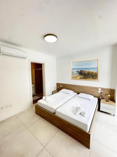 Upscale Suite - Heart of Paceville - 1