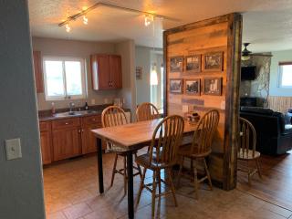 Quiet Country Comfort w Long Views - Sparta - 8