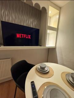 Stratford Centre, 2 or 3 Bedroom apartment, Walk to Westfield, Near Station - Londra - 9