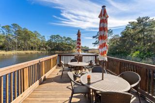 Salty Air Blue Mountain Flair – 3BR Condo w Pool Balcony Beach Access - Santa Rosa Beach - 6