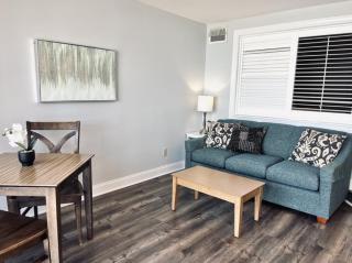 Lustrous Oceanfront Colony Suite 707 - Myrtle Beach - 9