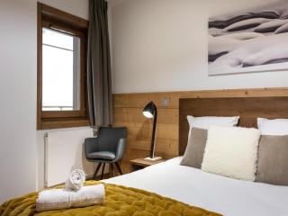 Cozy ski-in ski-out retreat in Macot La Plagne - Mâcot La Plagne - 7