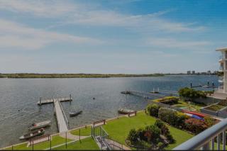 On The River Apartments - 6