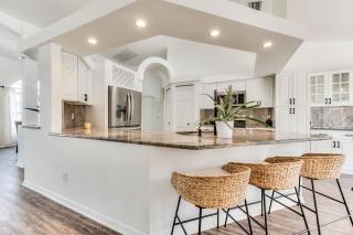 Rose Garden Getaway with Oversized Hot Tub - Cape Coral - 9
