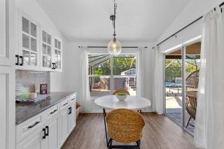 Rose Garden Getaway with Oversized Hot Tub - Cape Coral - 3