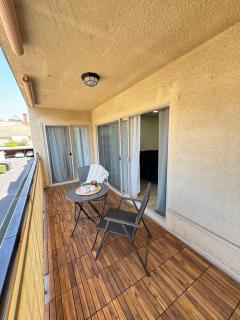 Stylish 2B2B Apartment - Glendale - 3