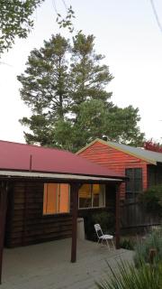 Mountain Views Cedar Cottage - Blackheath - 1