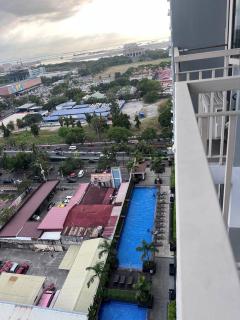 UNISTAY Coast Res R19 w Bal Sunset Vw Worldtrade - Manila - 9