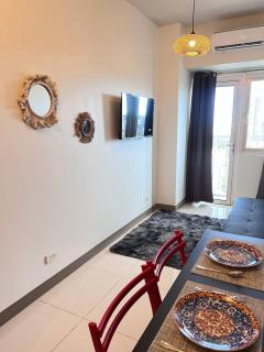 UNISTAY Coast Res R31 w Bal Sunset Vw Worldtrade - Manila - 8