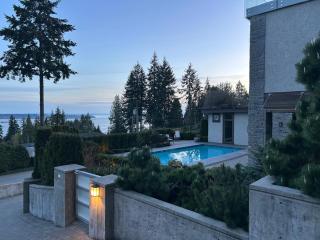 Luxury accomodation in West Vancouver - West Vancouver - 1