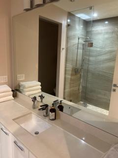 Luxury accomodation in West Vancouver - 5
