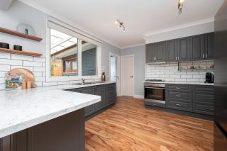 Dixie by Property Mums - Rye - 4