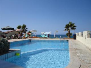 Apartment for 5 persons, swimming pool, near the beach - Adelianos Kampos - 0