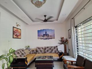 MYSA Luxurious Homestay near Airport Bhopal - Bhopal - 4