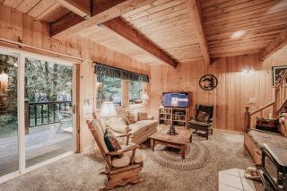Baker Rim Cabin 32 - Cute, Private, 2-story Family Cabin - Deming - 9