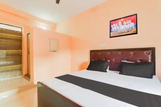 Hotel O Malihabad Palace - - 5