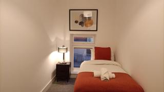 Cohost Partners 3 Bed Apartment in Warrington - 7