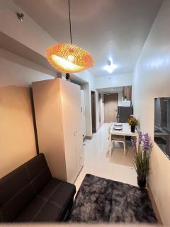 UNISTAY Shore 3 Pool View w Balcony near MOA - Manila - 2