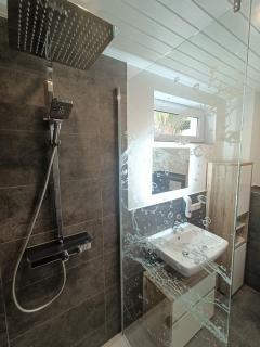 Herzlich inmitten der Weinreben - 7