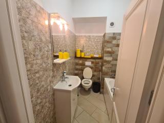 Central newApartments 3 - Bacău - 2