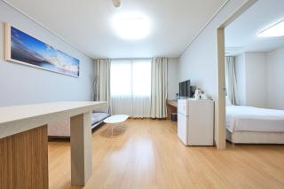 Pampas Hotel Jeju - 5