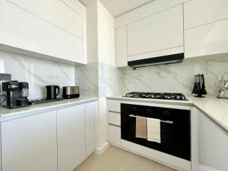 Luxury 2br Private Pool & Balcony Jvc - 5