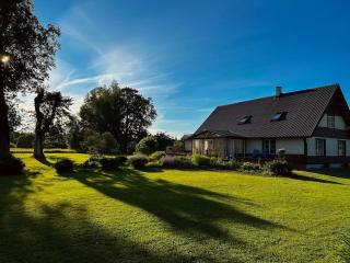 Private riverside cottage near Soomaa - - 8