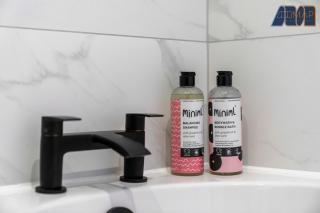 2 Bed Sleeps 4 in Dunfermline - 2