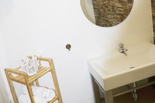 3-Bedroom Apt Sleeps 6 Pool Gym & Jacuzzi - 5