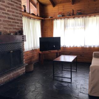 Casa con chimenea y gran parque - Bariloche - 4