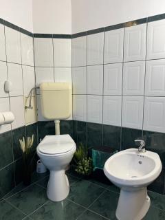 Romantic Bathtube Cismigiu Park 2 Room Apartment - Bucharest - 5