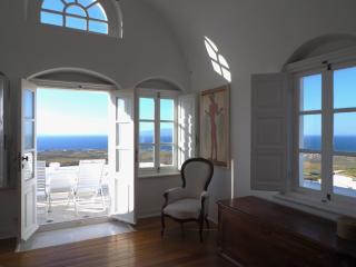 The Palm Rock, Finikia Santorini - 9