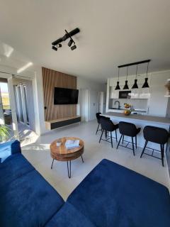 Doris Apartment - Nin - 0