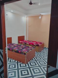 Royal Stone Hotel - Noida - 4