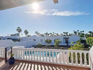 Villas with private pools - Just 7 min walk from beach, bars & dining - Playa Blanca - 4