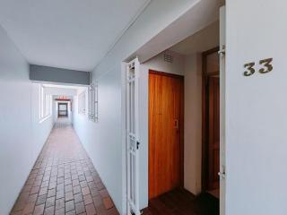 Nautilus Shells Tides Apartment - Muizenberg - 5