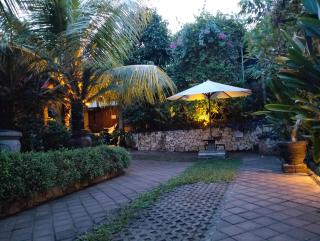 Mandox Bali Homestay - 4