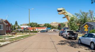 Raptor Retreat Family - Drumheller - 9