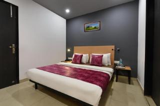 Hotel City Empire at Janakpuri " Couple Friendly" - New Delhi - 1