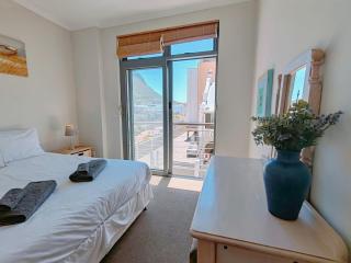 The Waves Empire Apartment - Muizenberg - 6