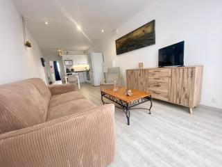 LE BOUCANET - APPARTEMENT CLIMATISÉ ENTIEREMENT RÉNOVÉ POUR 4 PERSONNES AVEC PARKING PRIVATIF - Le Grau-du-Roi - 1