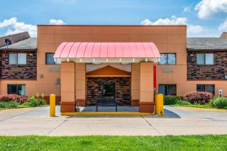 Econo Lodge Wanamaker - Topeka - 9