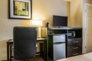 Quality Inn & Suites Winfield - 3