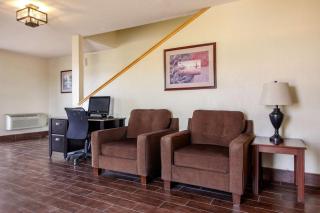 Quality Inn Hays I-70 - Hays - 7