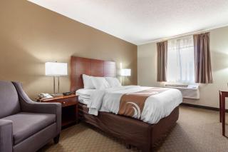 Quality Inn Hays I-70 - Hays - 4