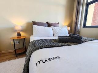 Beach Loft Empire Apartment - Muizenberg - 4