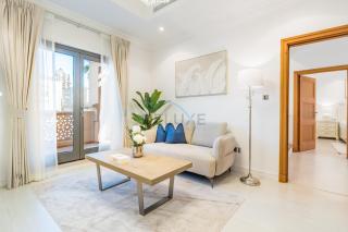 Near the Beach 4BR Villa with Assistant's Room, Minutes Away from the Mall and Monorail, Canal Cove, Palm Jumeirah by Deluxe Holiday Homes - 8